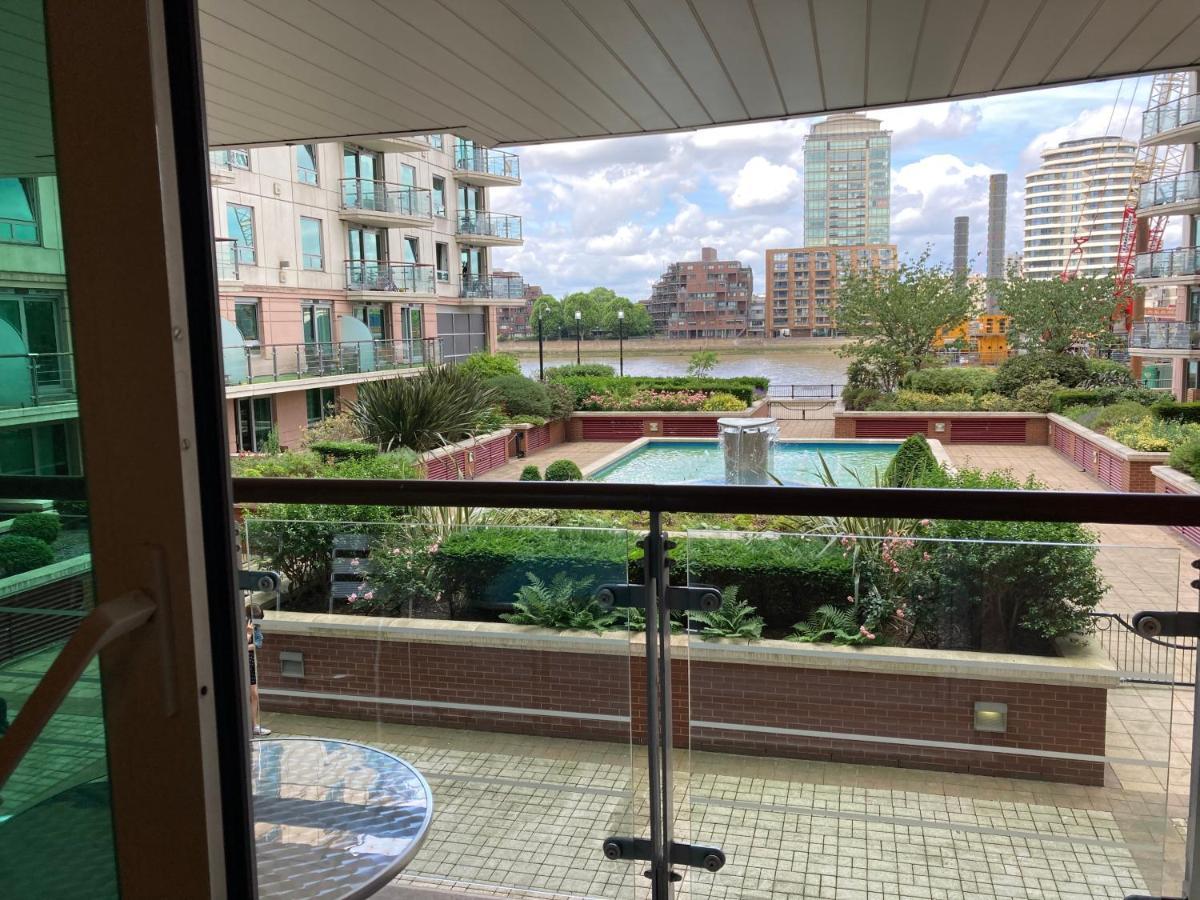 לונדון St George Wharf Apartment מראה חיצוני תמונה